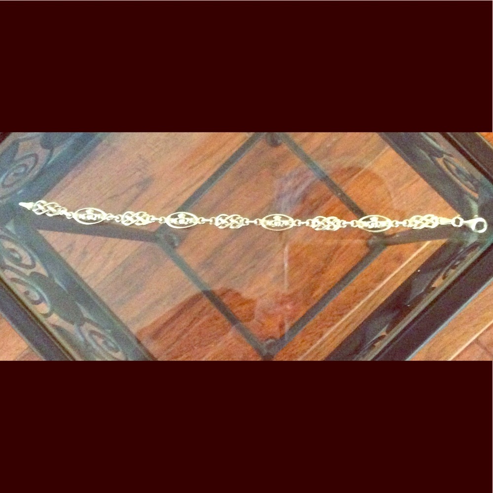 Sterling silver Claddagh bracelet